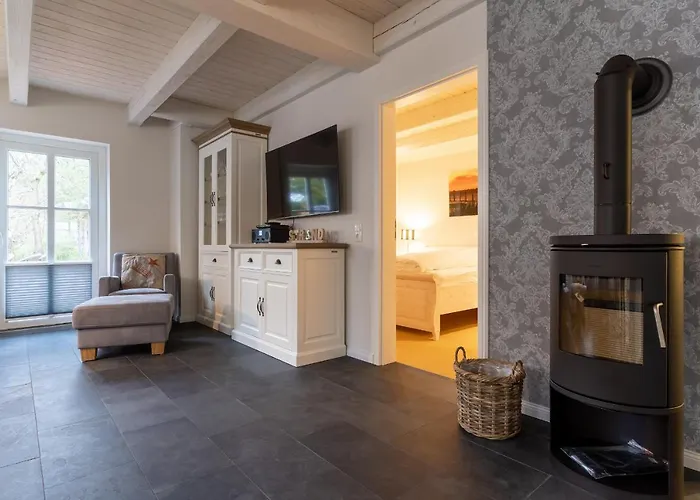 Reetdachhaus Steuerbord & Backbord Reetdachhaus Sandhus Backbord Vakantiehuis Böhl